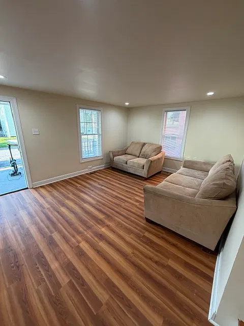 4 bed, 1506 sqft, $2,800 — Photo 3