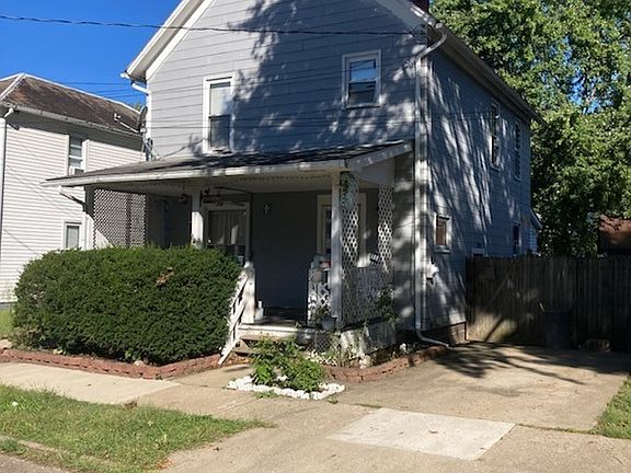 2nd image of 134 8th St NE