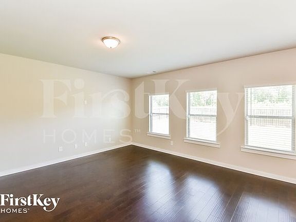 2nd image of 3208 Camden Ct