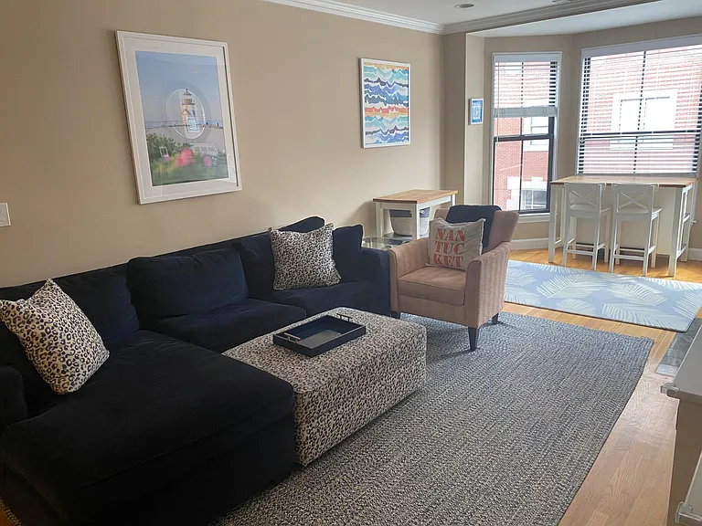 6 Clarendon St #302 — Photo 3