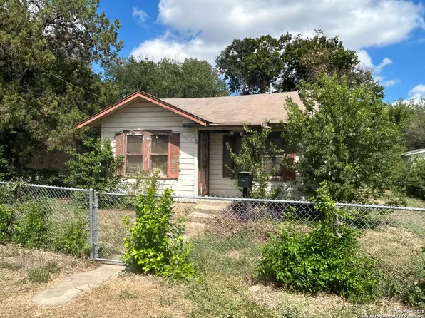 301 Barrett, San Antonio, TX 78214