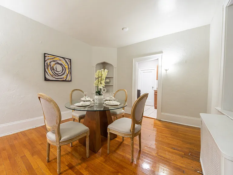 Randolph Manor Apartments — Photo 28