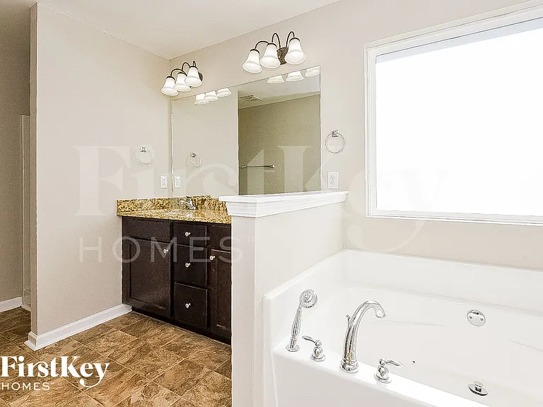 249 Bethany Manor Ct — Photo 9