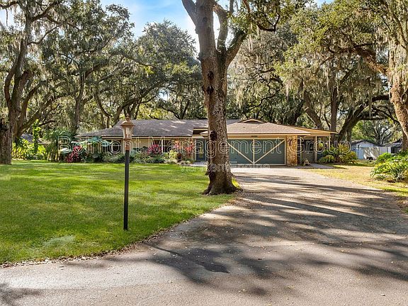 2nd image of 5376 Majestic Island Cir