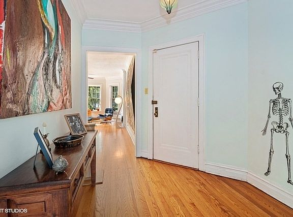 3rd image of 1450 W Granville Ave #3E