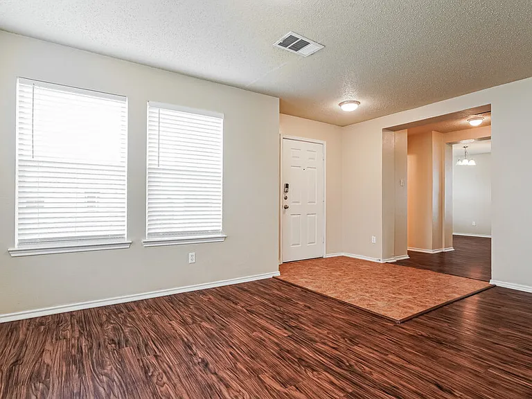 604 Snowy Orchid Ln — Photo 6