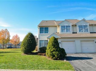 302 Surrey Pl, Macungie, PA 18062