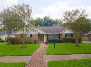 1030 Montour Dr, Houston, TX 77062