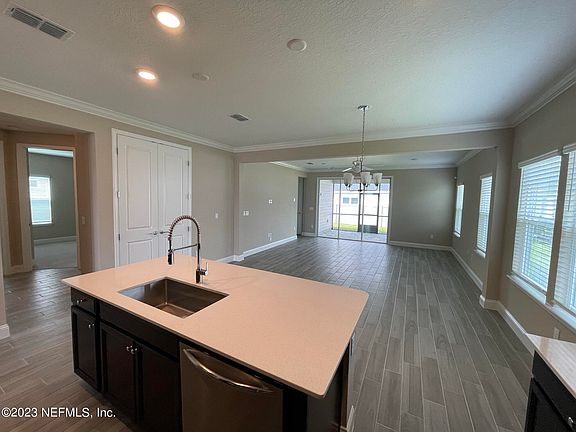 3rd image of 1241 STILLWATER Boulevard