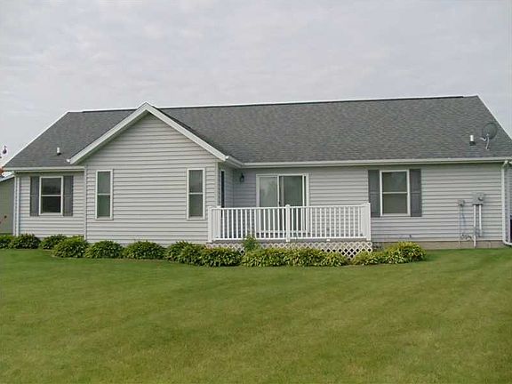 2nd image of 513 Grant Avenue Cir