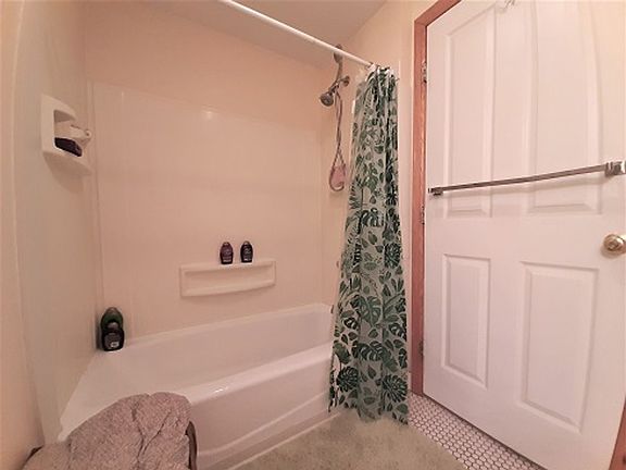 4th image of 18 Prospect St APT 3