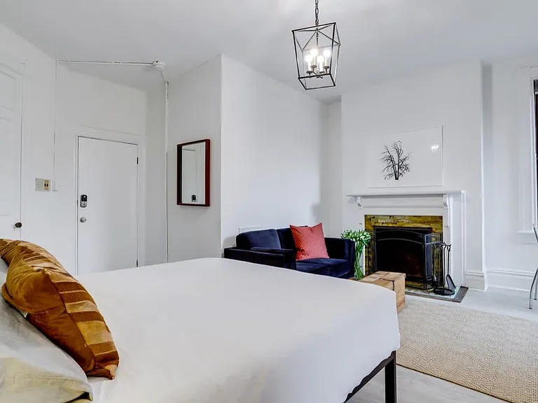 1765 R St NW #302 — Photo 7