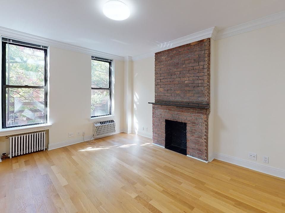 1st image of 417 W 56th St #B4