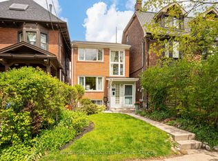 32A Vermont Ave, Toronto, ON M6G 1X7