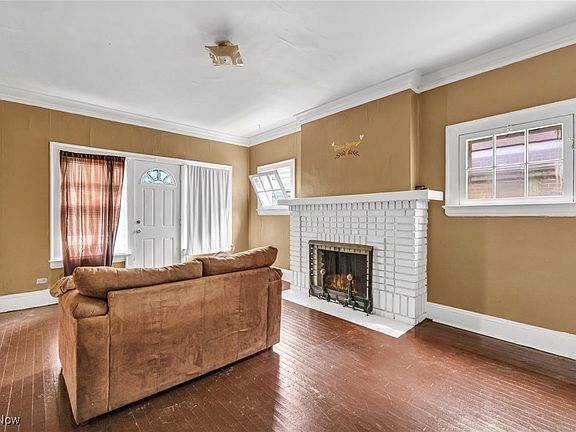 5th image of 3318 E 140th St