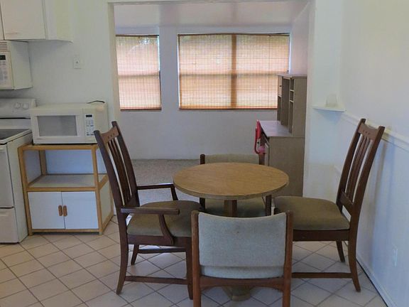 5th image of 143 SE Lucero Dr