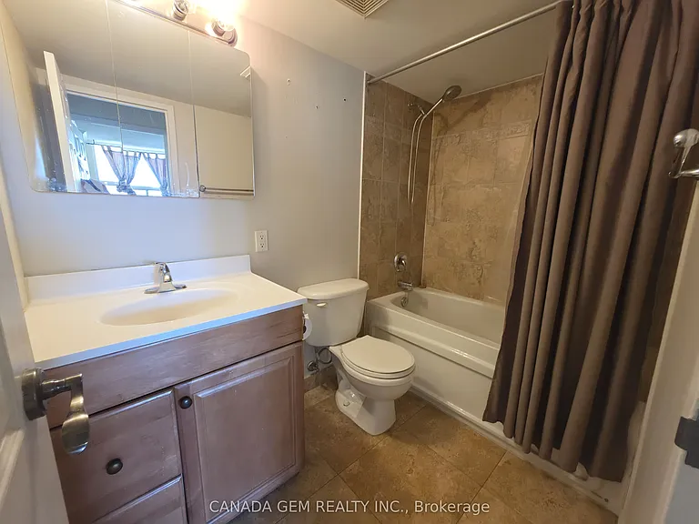 5949 Yonge St #506 — Photo 14