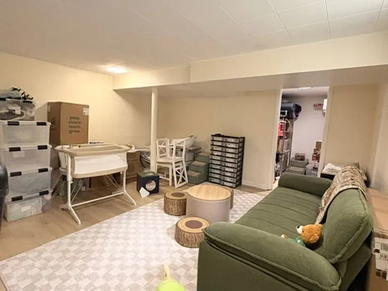 13520 Grenoble Dr — Photo 32