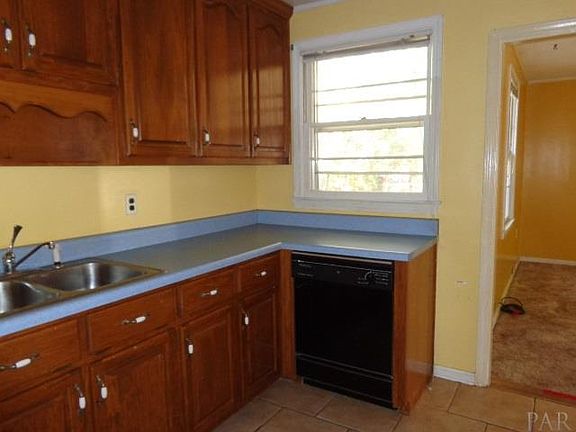 2nd image of 20 Linda St