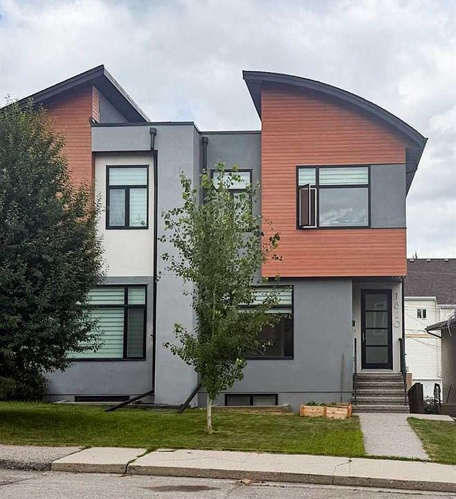 1st image of 1820 S 37th Ave SW