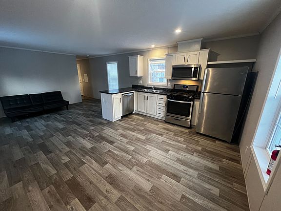 5th image of 3210 Bel Clare Dr #22AR