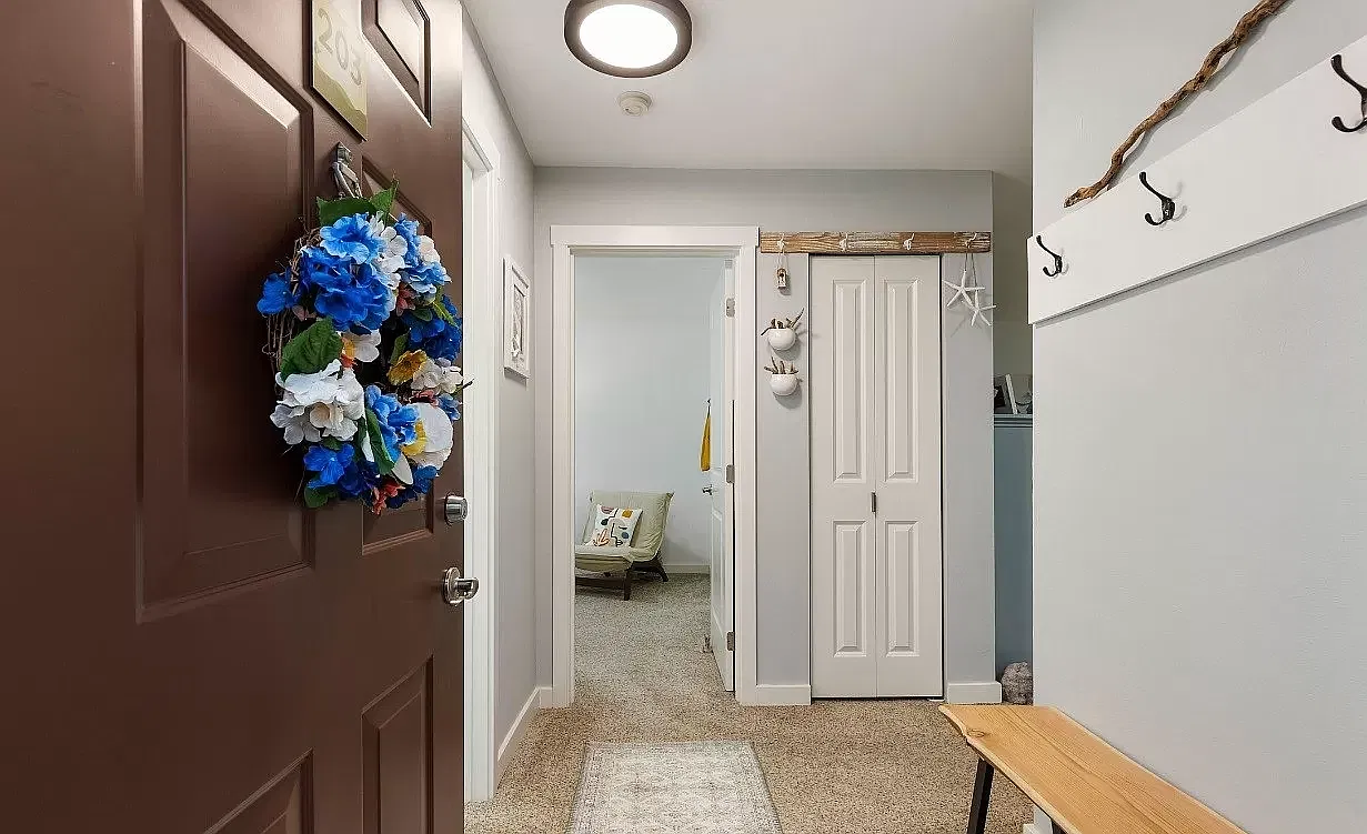 1 bed, 649 sqft, $1,889 — Photo 1