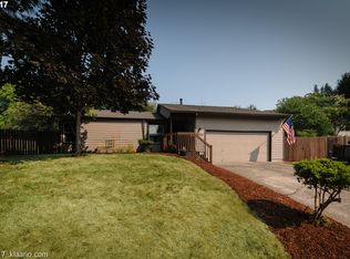 8055 SW Strowbridge Ct, Beaverton, OR 97008