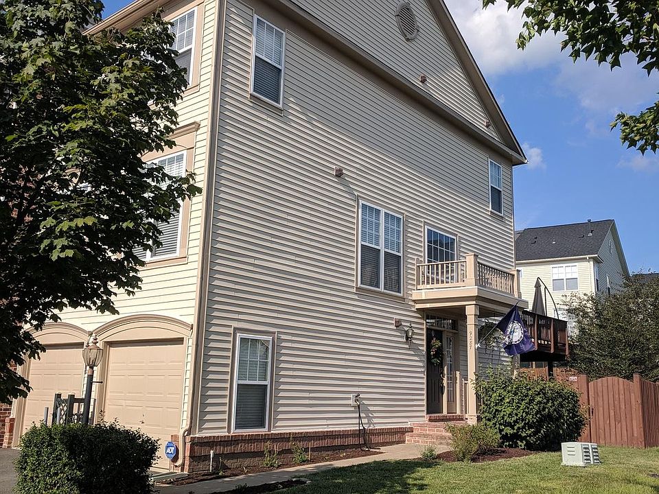 1st image of 9287 Alvyn Lake Cir