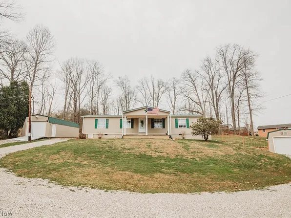 13533 Emerson Ave, Williamstown, WV 26187