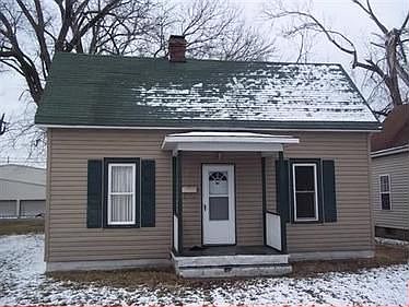 2nd image of 324 Church St