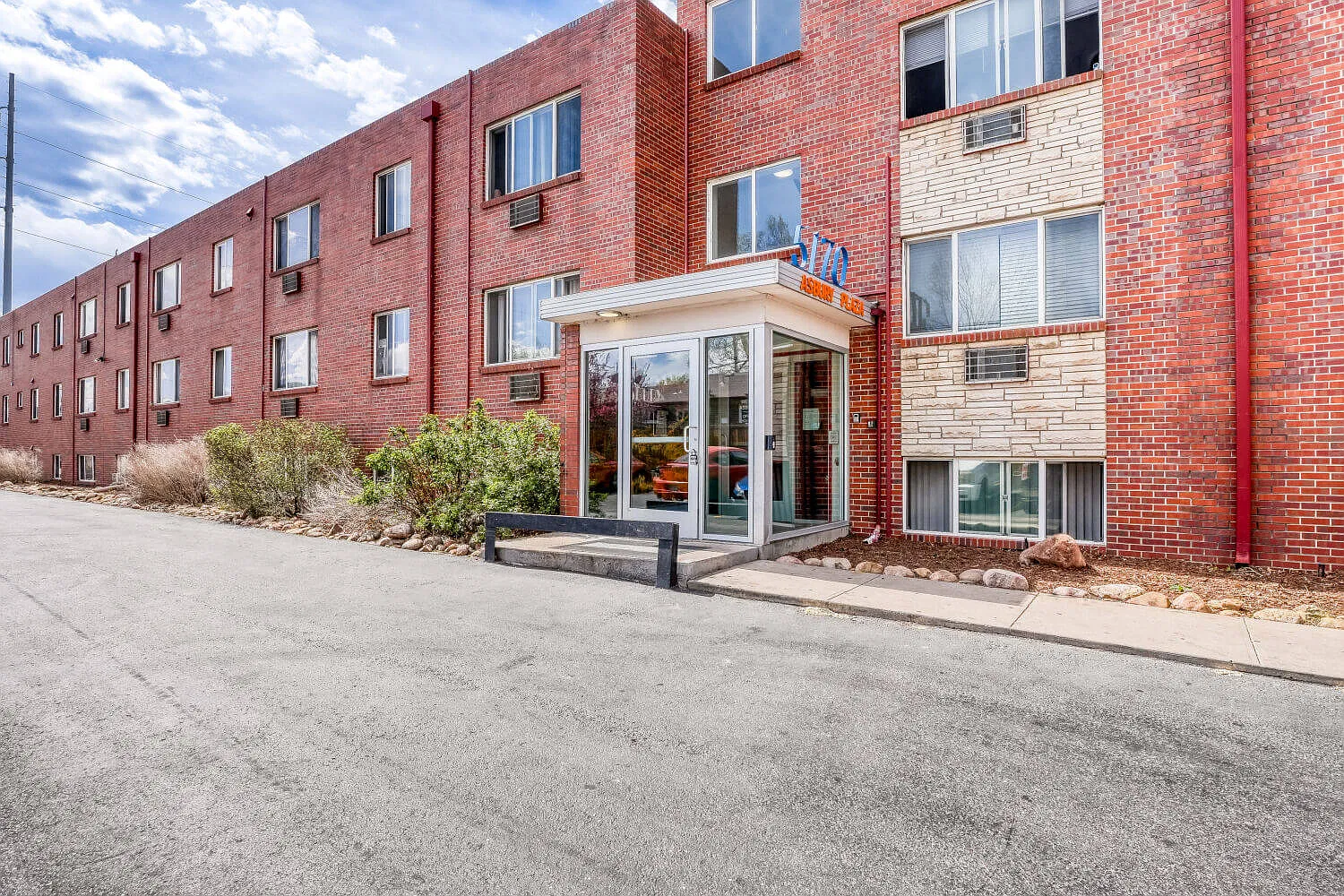 Asbury Plaza Apartments — Photo 3