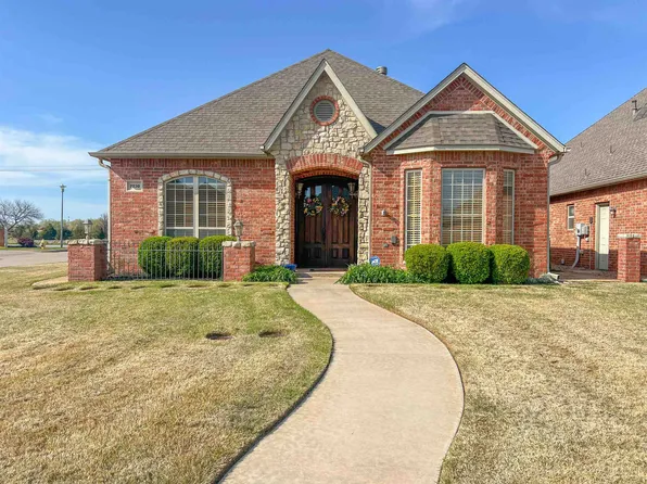 2230 Heritage Garden Ct, Enid, OK 73703
