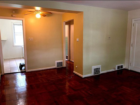 2nd image of 3111 W 2nd St #2