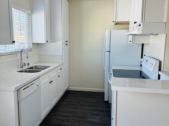 3rd image of 4311 Parks Ave #12