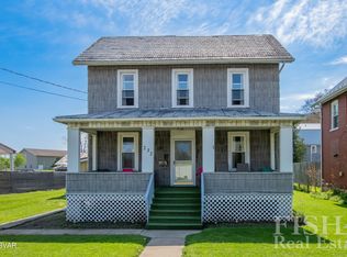 232 Pennsylvania Ave, Mill Hall, PA 17751