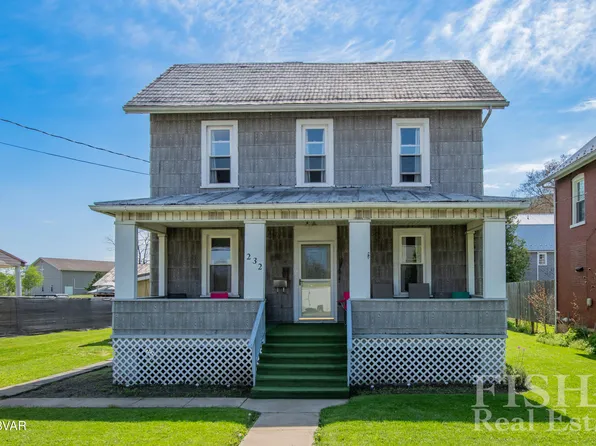 232 Pennsylvania Ave, Mill Hall, PA 17751