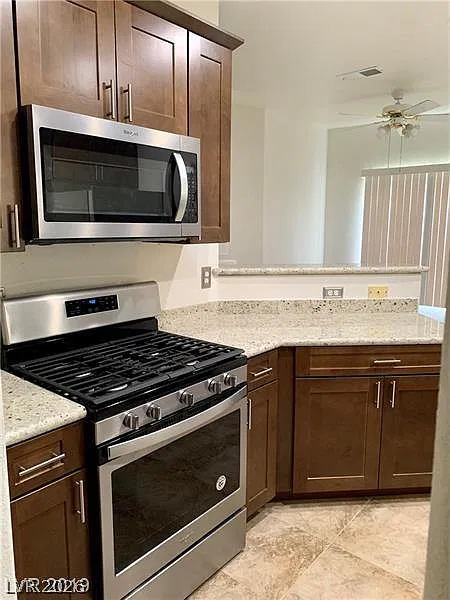 2 bed, 2.0 bath, 1177 sqft, $1,600 — Photo 3