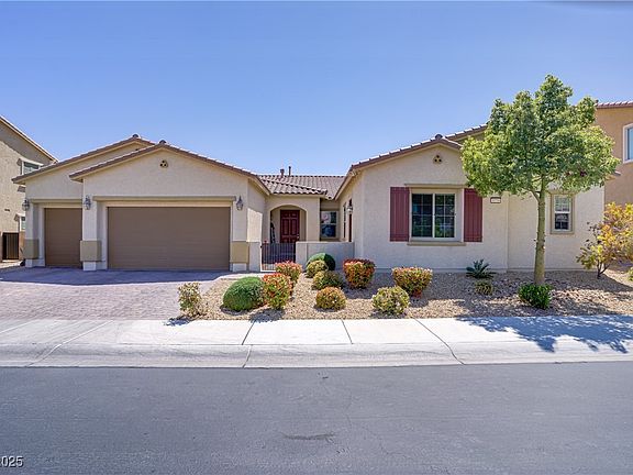 4th image of 9779 Mosaic Canyon Ct