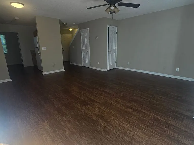 9852B Whitfield Avenue Ext — Photo 1