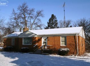 1107 E Main St, Flushing, MI 48433