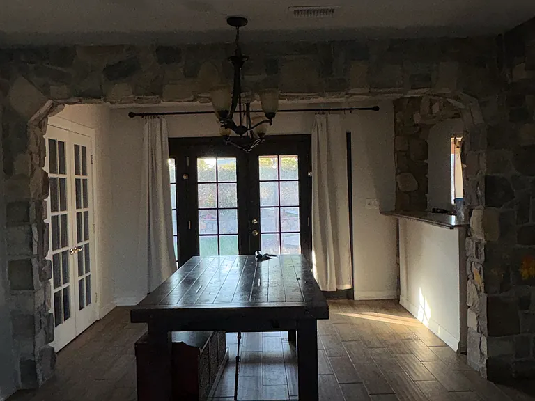 406 S Balboa Rd — Photo 6