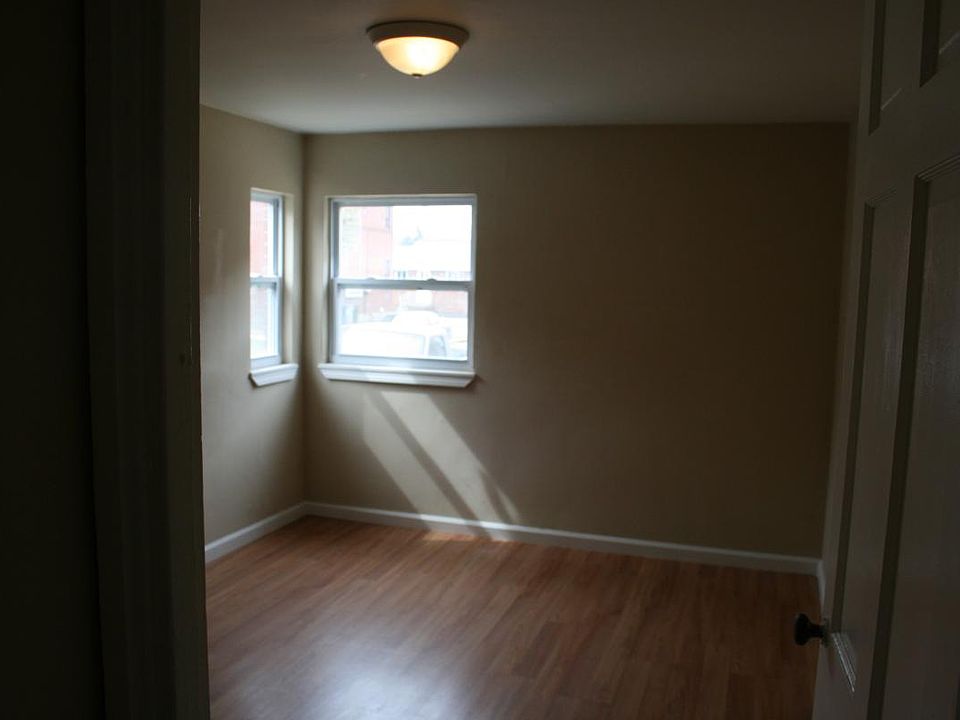 Large bedroom