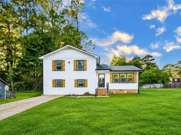 384 Mephisto Cir, Lawrenceville, GA 30046