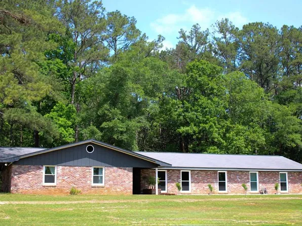 273 Doe Run, Ozark, AL 36360