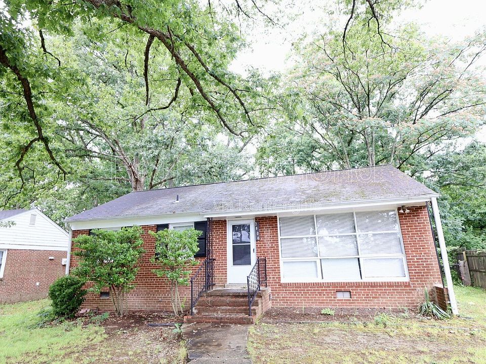 1st image of 3006 Manor Dr