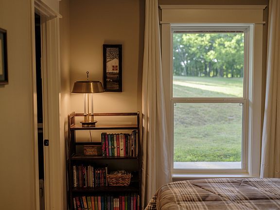 18th image of 3210 Morel Rd