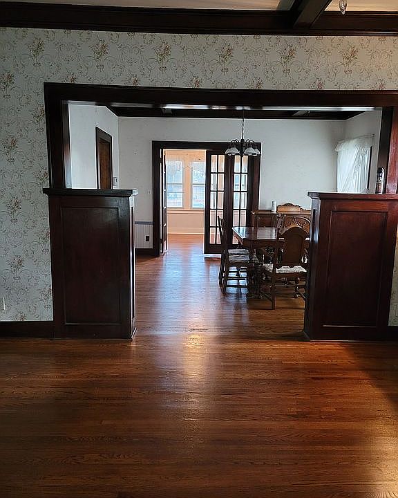Formal dining room & sun rm