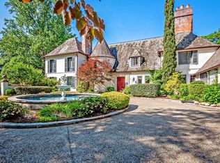 2004 Raeford Rd, Fayetteville, NC 28305