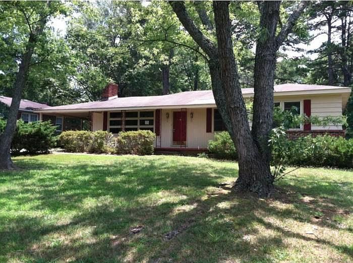 1st image of 105 Camden Ln