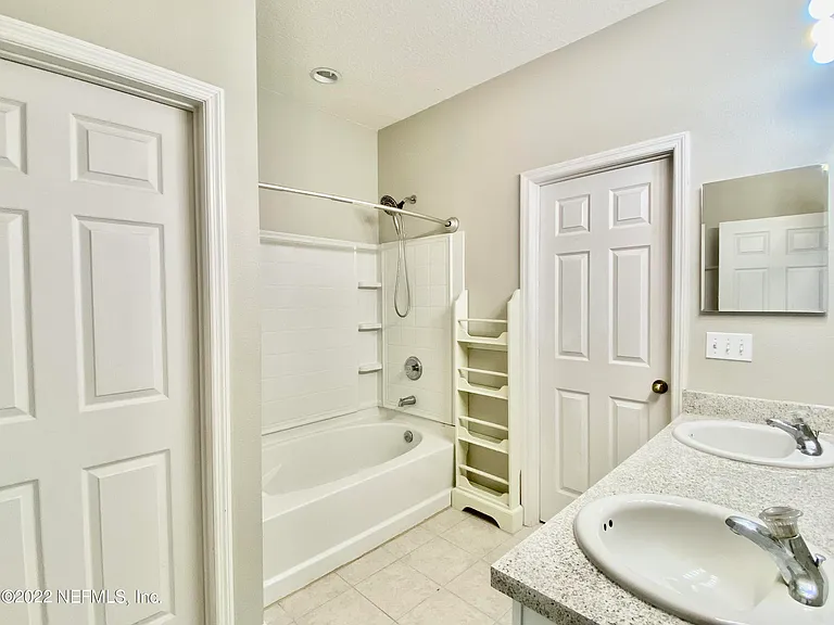 5820 Parkstone Crossing Dr — Photo 7